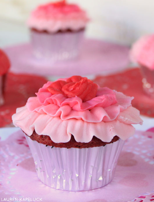 Ombre Ruffle Cupcakes | by Lauren Kapeluck for TheCakeBlog.com