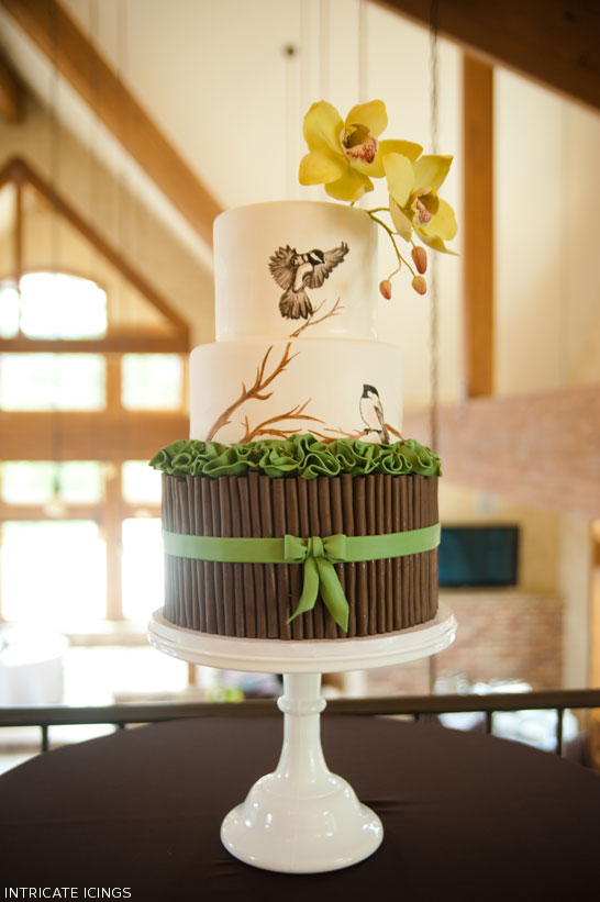 Birds & Branches Wedding Cake by Intricate Icings  |  TheCakeBlog.com