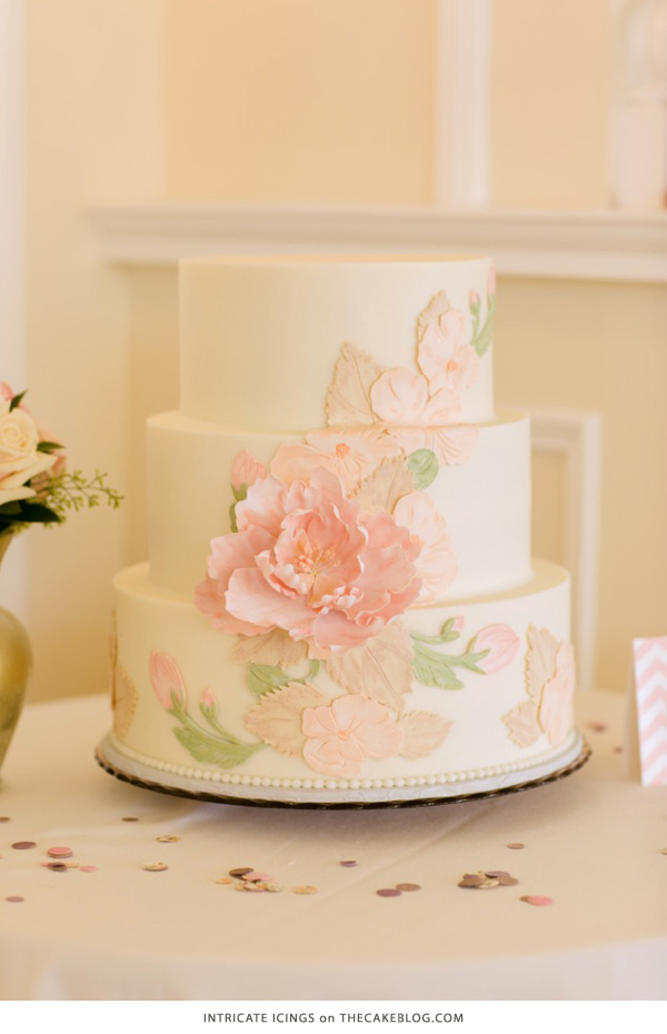 10 Flower Cakes for Spring | including this design by Intricate Icings | on TheCakeBlog.com