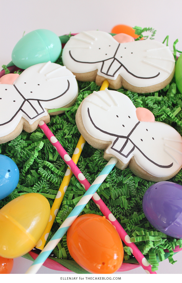 Bunny Face Cookies - how to make sugar cookie pops decorated with adorable bunny faces for Easter | by ellenJAY for TheCakeBlog.com