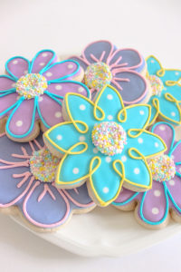 How to make Flower Sugar Cookies | by ellenJAY for TheCakeBlog.com