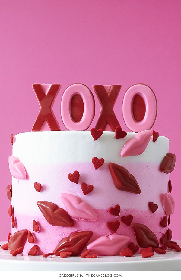 XOXO Valentine's Day Cake