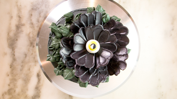 Chocolate Eyeball Flower - how to make a creepy black chocolate flower with an edible eyeball center | by Erin Gardner for TheCakeBlog.com